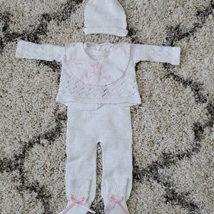 Wil' Beth NWOT Newborn Set